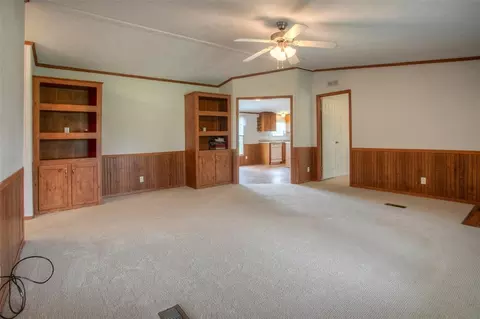 Living - 176 Low Keels Rd, Trinity, TX 75862 photo 4 of 5
