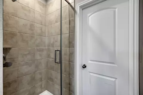 Bath - 3407 Quiet Gate Ln, Conroe, TX 77301 photo 1 of 4