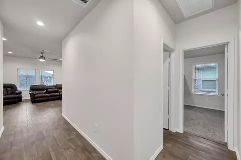 Entry Way - 3407 Quiet Gate Ln, Conroe, TX 77301 photo 5 of 7