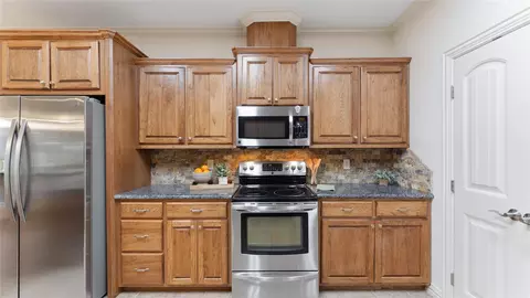 Kitchen - 318 Jamestown Rd, Trinity, TX 75862 photo 2 of 4