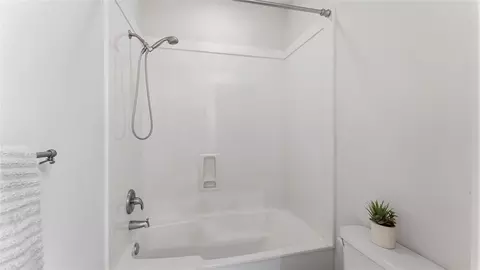 Bath - 318 Jamestown Rd, Trinity, TX 75862 photo 7 of 7