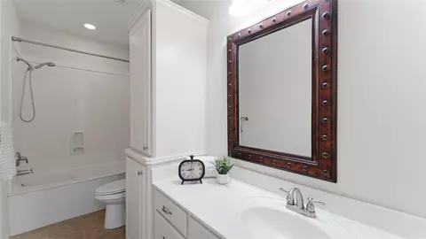 Bath - 318 Jamestown Rd, Trinity, TX 75862 photo 6 of 7