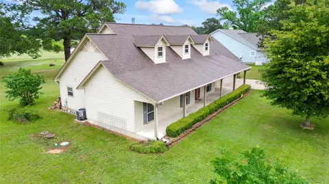 Exterior - 318 Jamestown Rd, Trinity, TX 75862 photo 3 of 8