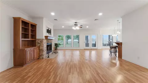 Living - 318 Jamestown Rd, Trinity, TX 75862 photo 2 of 4
