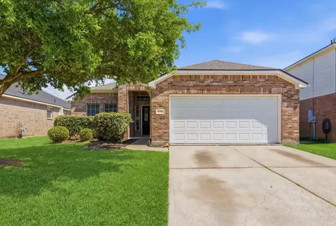 4506 Prince St, Baytown, TX 77521