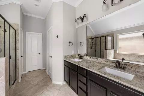 Bath - 31521 Timber Grove Ln, Spring, TX 77386 photo 1 of 4