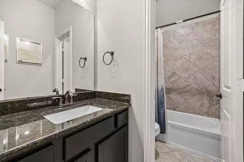 Bath - 31521 Timber Grove Ln, Spring, TX 77386 photo 3 of 4