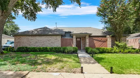 12414 Rockampton Dr, Houston, TX 77031