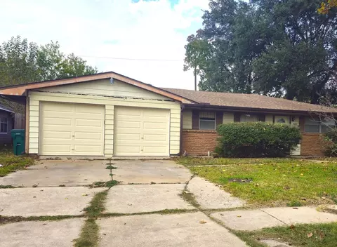 3517 Tanglebriar Dr, Pasadena, TX 77503 photo 1