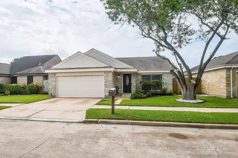 13507 Dripping Springs Dr, Houston, TX 77083