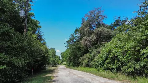 000 Phillips, Lexington, TX 78947