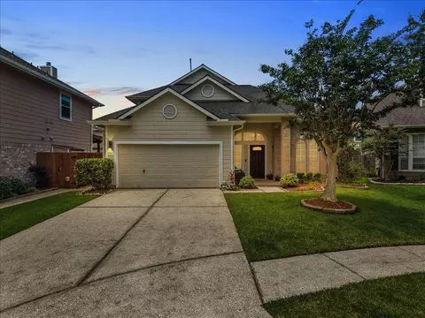 1823 Calypso Cove Ct, Seabrook, TX 77586