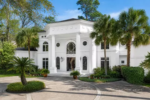 608 Little John Ln, Houston, TX 77024