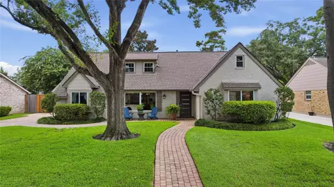 12718 Pebblebrook Dr, Houston, TX 77024