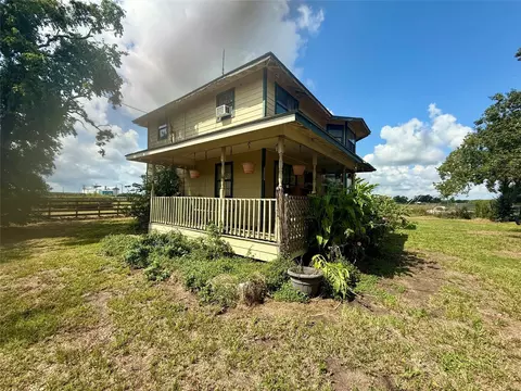 Exterior - 755 County Road 407, Markham, TX 77456 photo 9 of 9