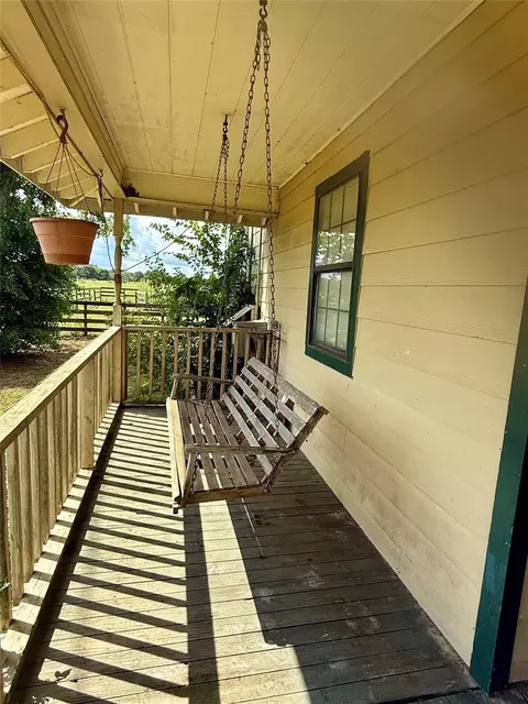 Exterior - 755 County Road 407, Markham, TX 77456 photo 3 of 9