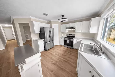 Kitchen - 9107 Towerstone Ct, Spring, TX 77379 photo 1 of 4