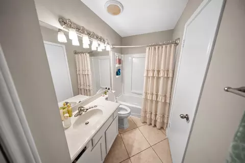 Bath - 9107 Towerstone Ct, Spring, TX 77379 photo 1 of 3