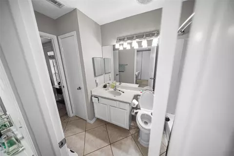 Bath - 9107 Towerstone Ct, Spring, TX 77379 photo 2 of 3
