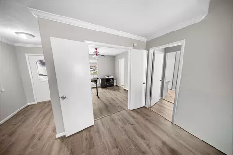 Entry Way - 9107 Towerstone Ct, Spring, TX 77379 photo 3 of 5