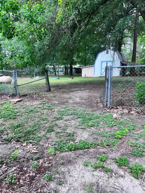 Exterior - 512 Cutter Dr, Trinity, TX 75862 photo 1 of 2