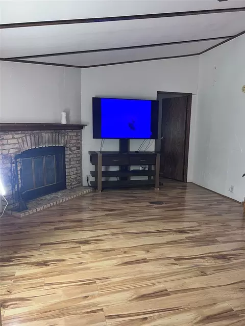 Living - 512 Cutter Dr, Trinity, TX 75862 photo 2 of 2