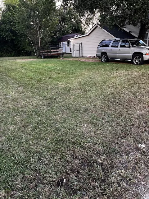 806 E Fayle St, Baytown, TX 77520
