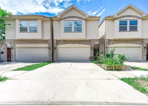 5609 Petty St #B, Houston, TX 77007