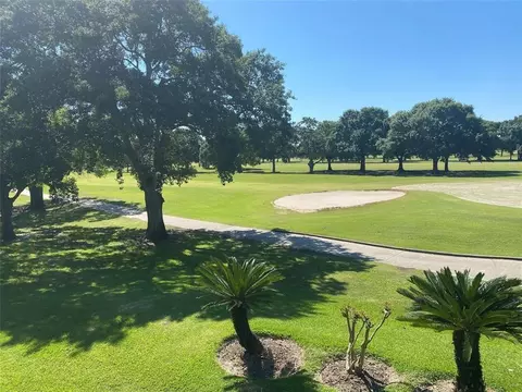 8435 Sands Point Dr, Houston, TX 77036