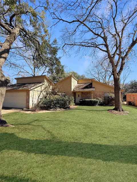 58 April Wind Dr S, Montgomery, TX 77356