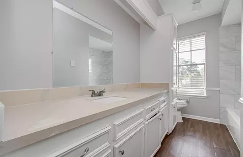 Bath - 6935 Falling Waters Dr, Spring, TX 77379 photo 9 of 10