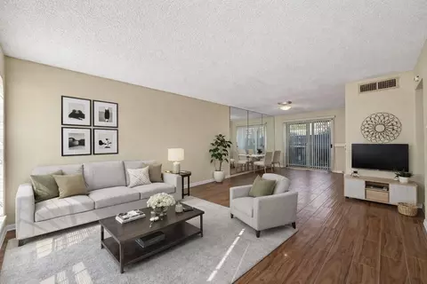 3100 Jeanetta St #1004, Houston, TX 77063