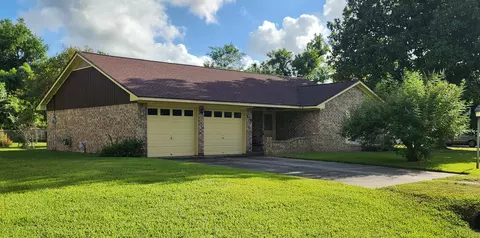 126 Singleton St, Freeport, TX 77541 photo 1