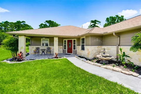 37 Wildwood Lake Dr, Huntsville, TX 77340