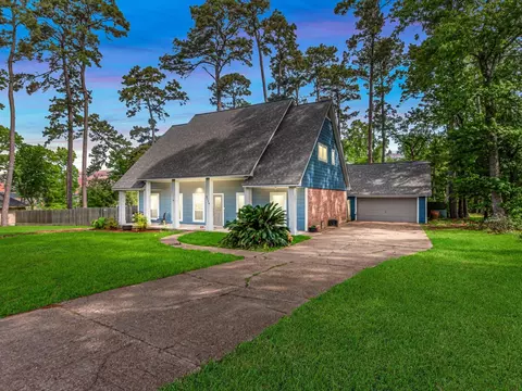 2114 Rain Lake Trl, Crosby, TX 77532