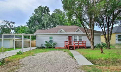 2703 Areba St, Houston, TX 77091