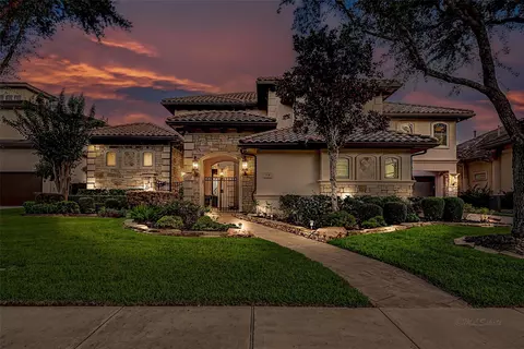50 Sunset Park Ln, Sugar Land, TX 77479