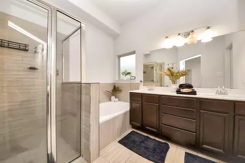 Bath - 5415 Nero Lake Dr, Katy, TX 77449 photo 4 of 4