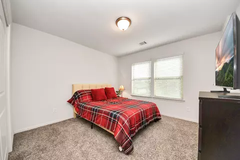 Bedroom - 5415 Nero Lake Dr, Katy, TX 77449 photo 4 of 4