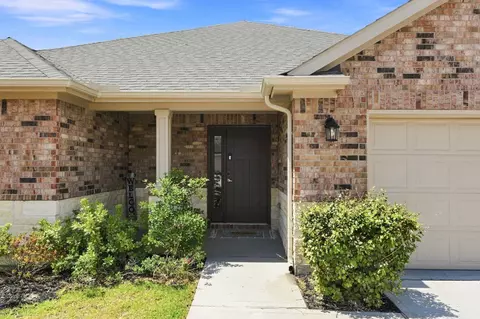 40132 Spyglass Hill Dr, Cleveland, TX 77327