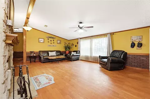 Living - 14985 Wiggins Rd, Conroe, TX 77302 photo 2 of 6