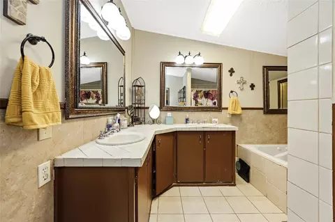 Bath - 14985 Wiggins Rd, Conroe, TX 77302 photo 2 of 7