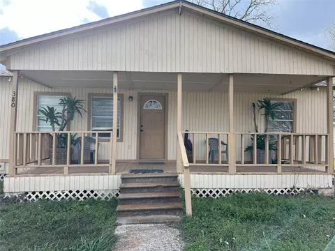 380 Governors Hogg Dr, Point Blank, TX 77364