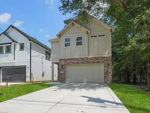 731 Magnolia Point Dr, Huffman, TX 77336