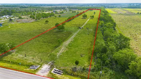 11515 Fm 686, Dayton, TX 77535