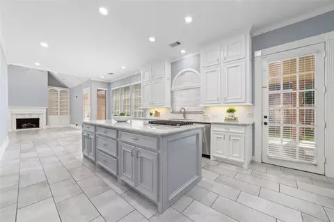 Kitchen - 16114 Lafone Dr, Spring, TX 77379 photo 2 of 5
