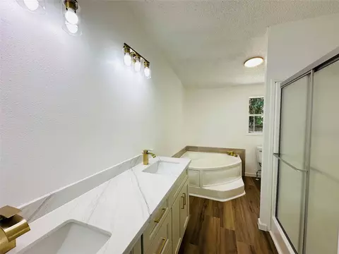Bath - 16474 Spring Rain Ct, Conroe, TX 77302 photo 1 of 4
