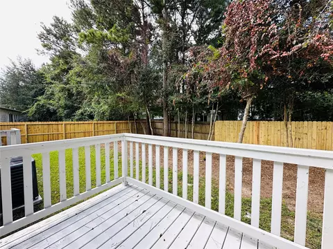 Exterior - 16474 Spring Rain Ct, Conroe, TX 77302 photo 5 of 9