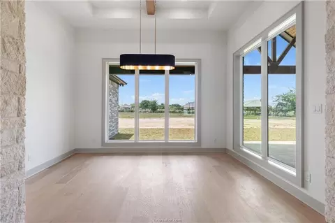 Living - 10254 Winnie Ct, Bryan, TX 77808 photo 2 of 4