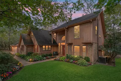 20404 Doral Dr, Huntsville, TX 77320